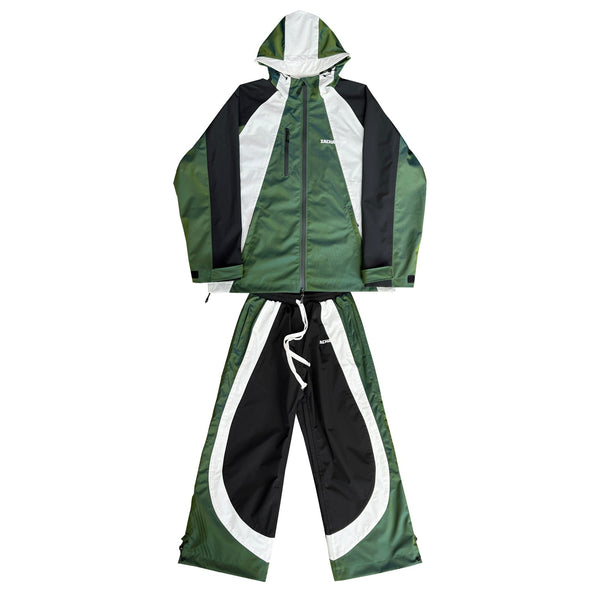 Women's North White Mountain Ace Ski Jacket & Pants Set